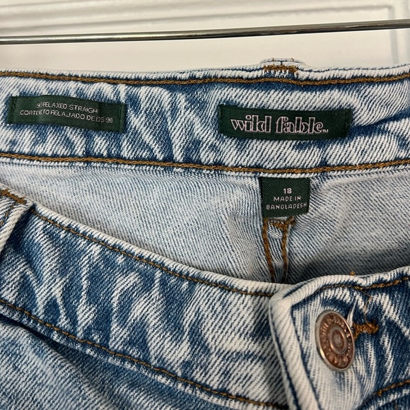 Wild Fable Relaxed Straight Jeans Size 18 Distressed Light Wash 90s Denim - Picture 4 of 7